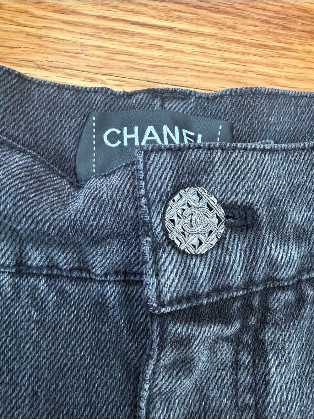 Chanel Grey Denim Jeans with Foil Silver Logo Details - Picture 2 of 7